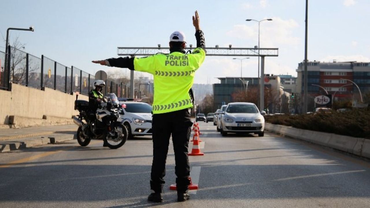 Araç sahipleri dikkat: 2025 yılı trafik cezaları belli oldu